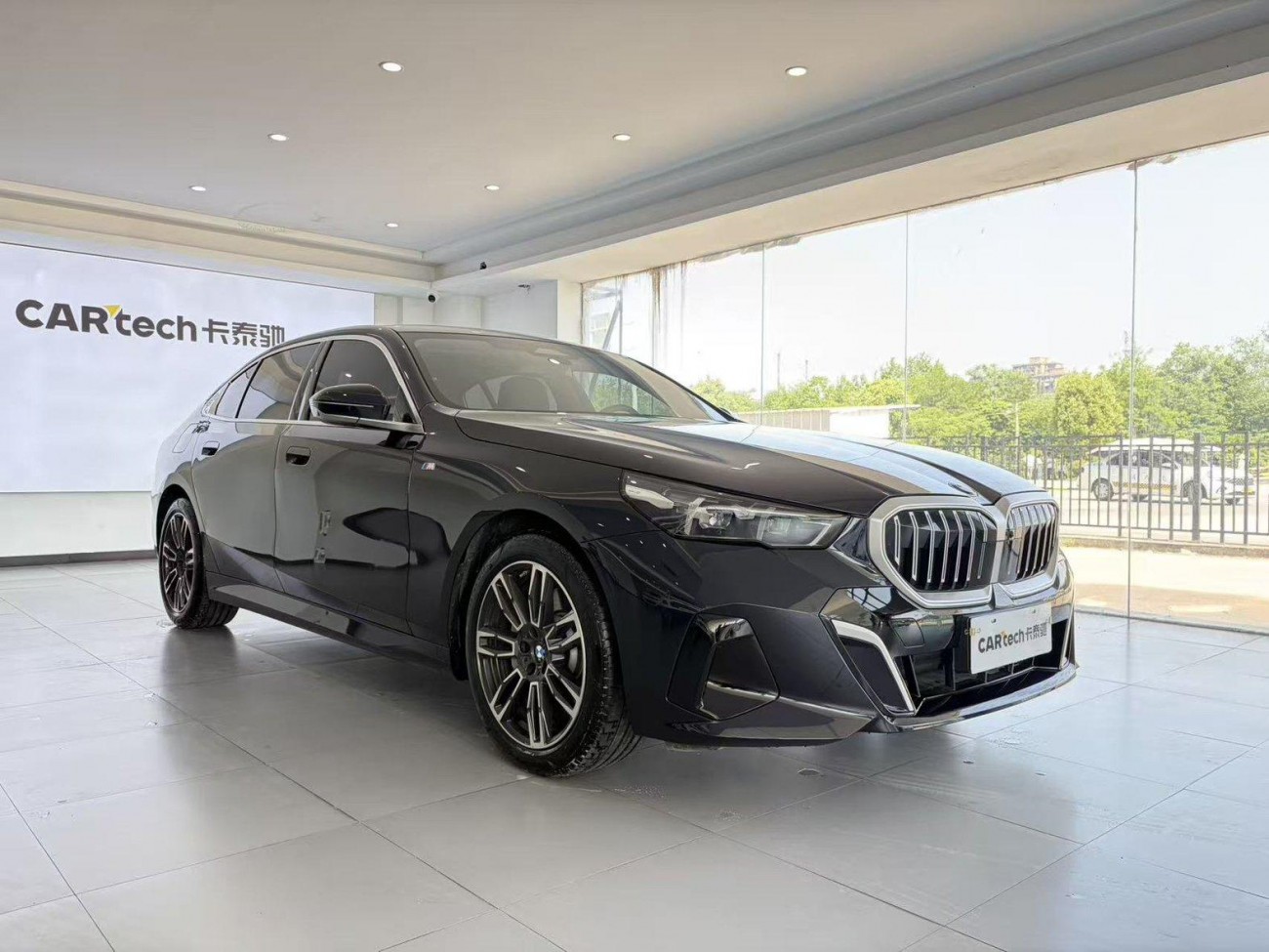 BMW 530Li 2025