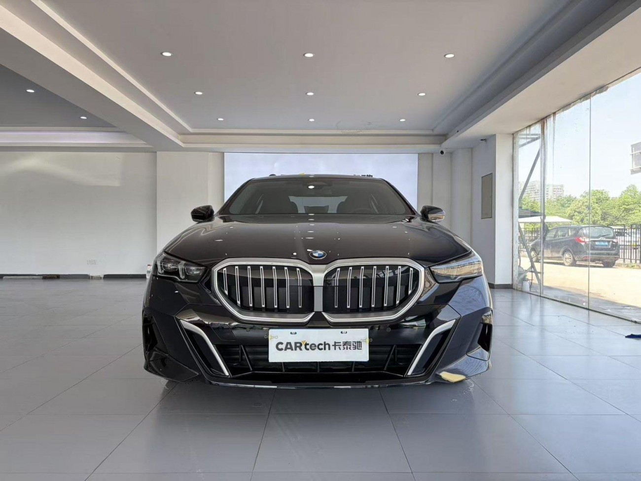 BMW 530Li 2025