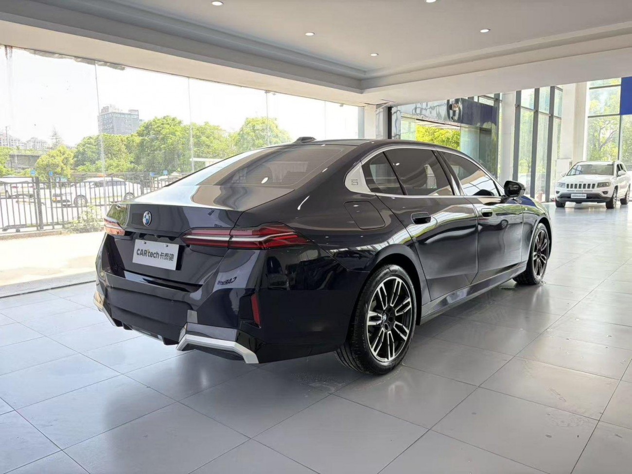 BMW 530Li 2025