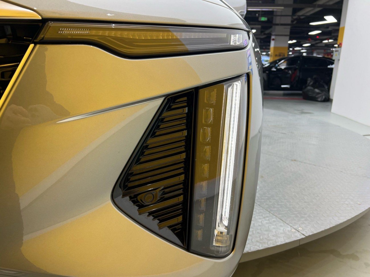 Cadillac CT6 2025