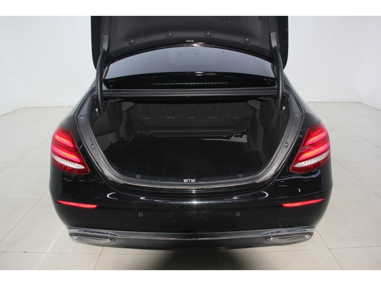 Mercedes-Benz E 300 L 2020