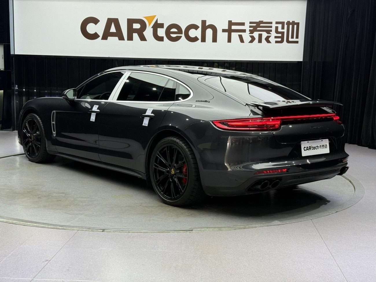 Porsche Panamera 2019
