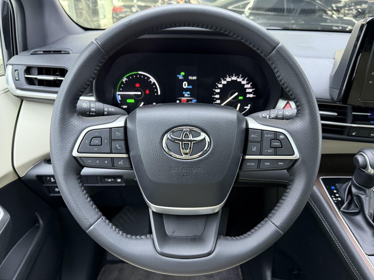 Toyota Sienna 2024