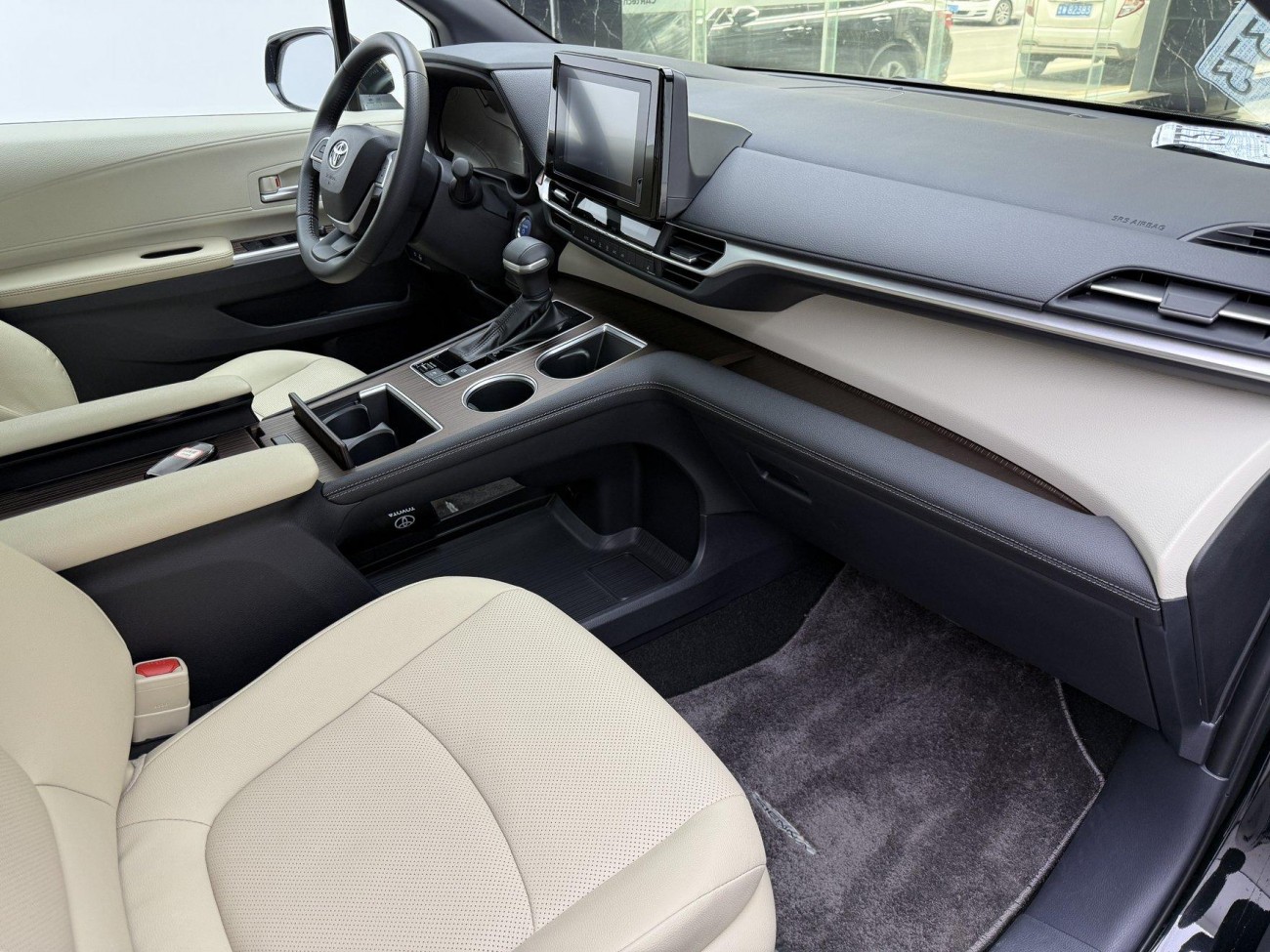 Toyota Sienna 2024
