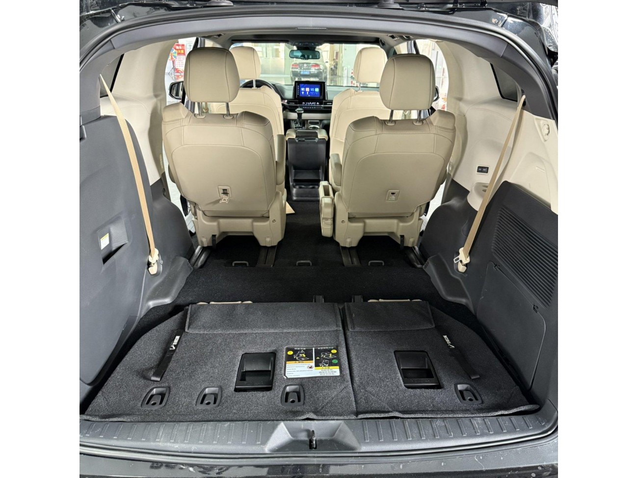 Toyota Sienna 2025