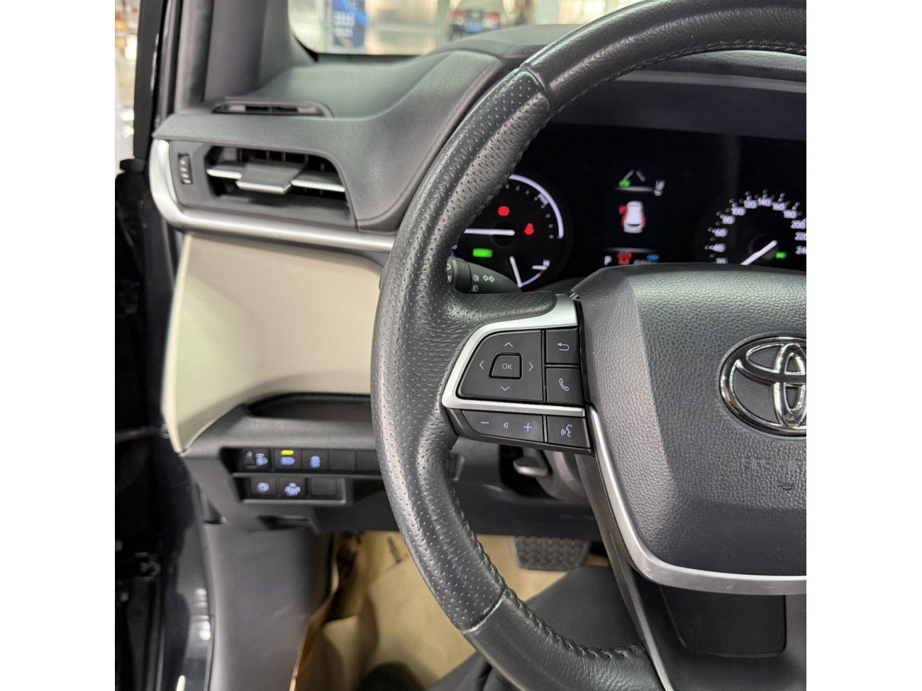 Toyota Sienna 2025