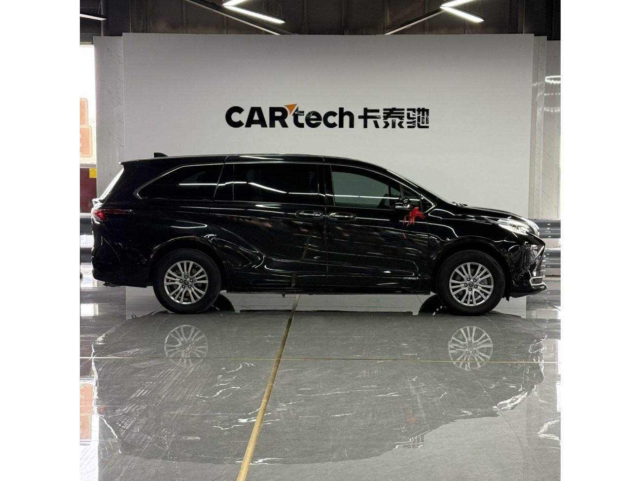 Toyota Sienna 2025