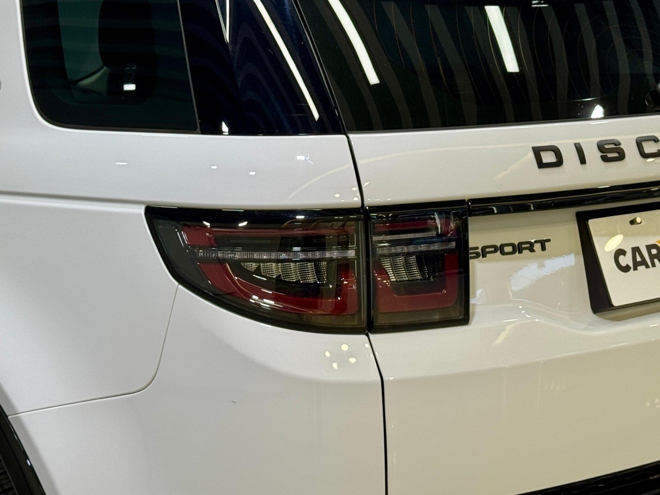 Land Rover Discovery Sport 2024