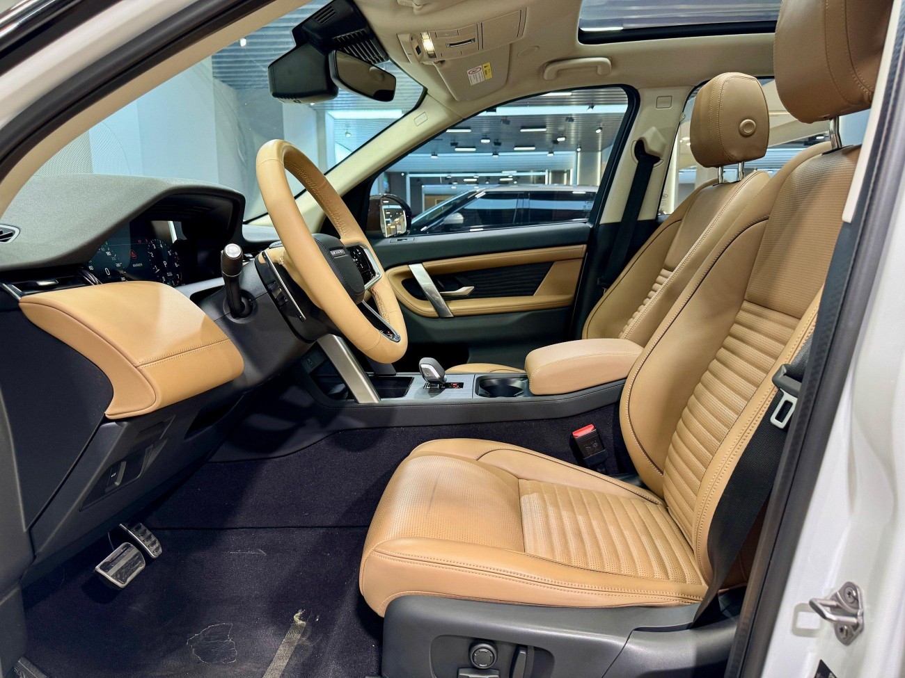 Land Rover Discovery Sport 2024