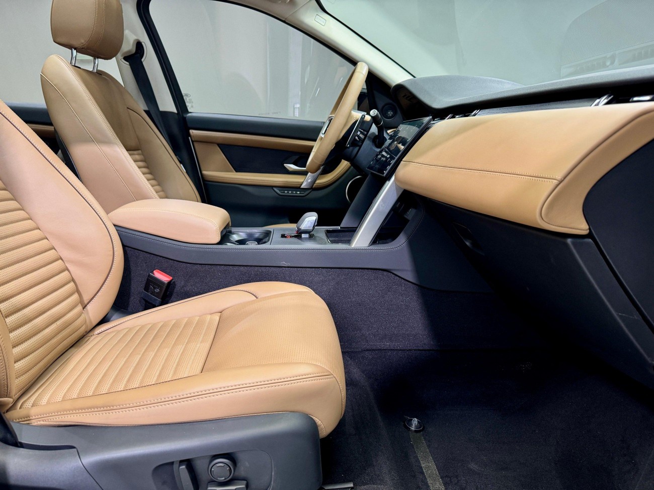 Land Rover Discovery Sport 2024