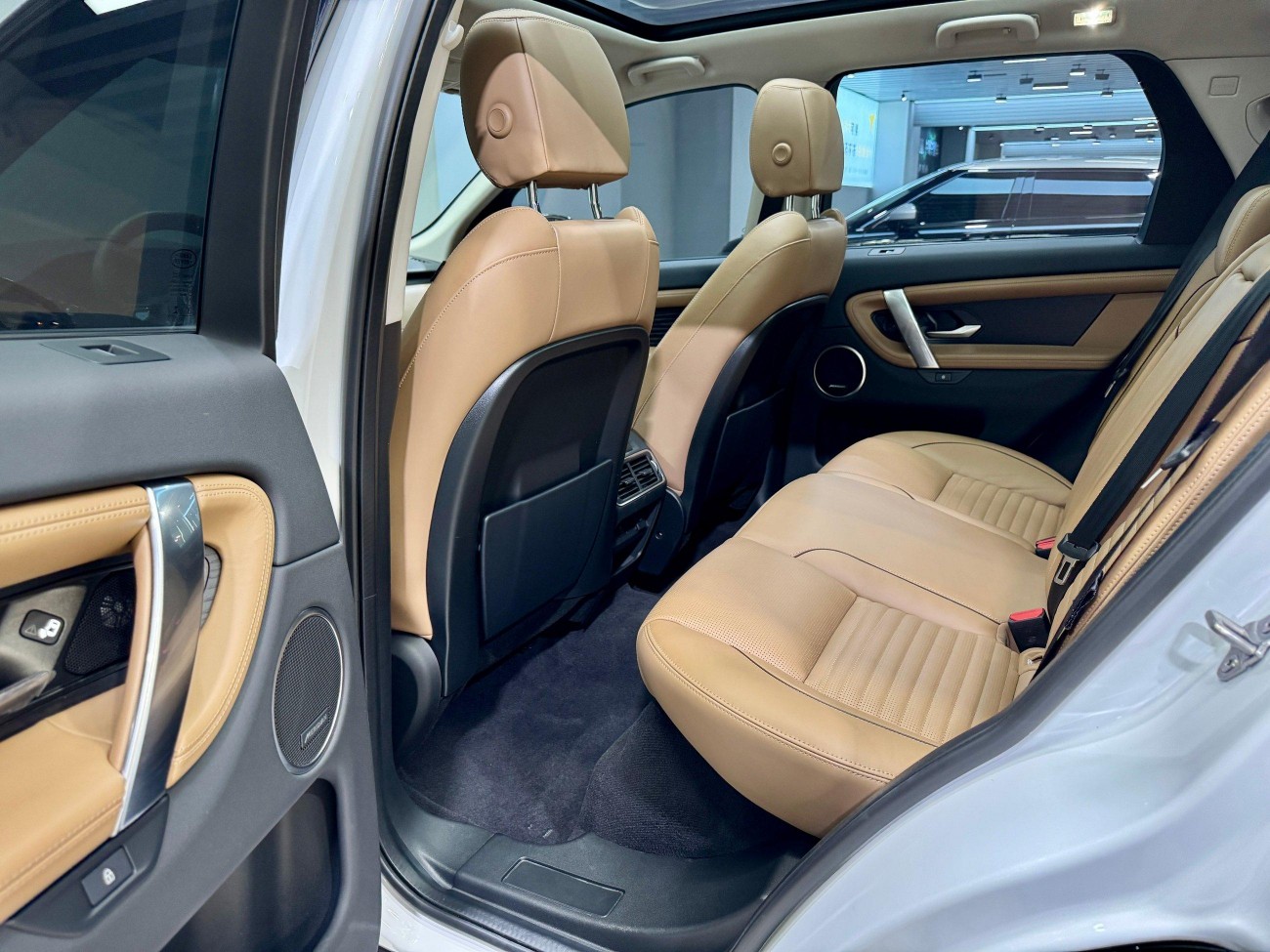 Land Rover Discovery Sport 2024
