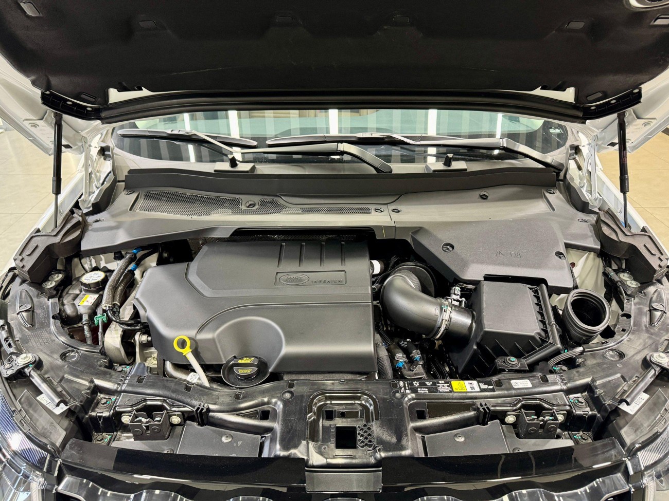 Land Rover Discovery Sport 2024