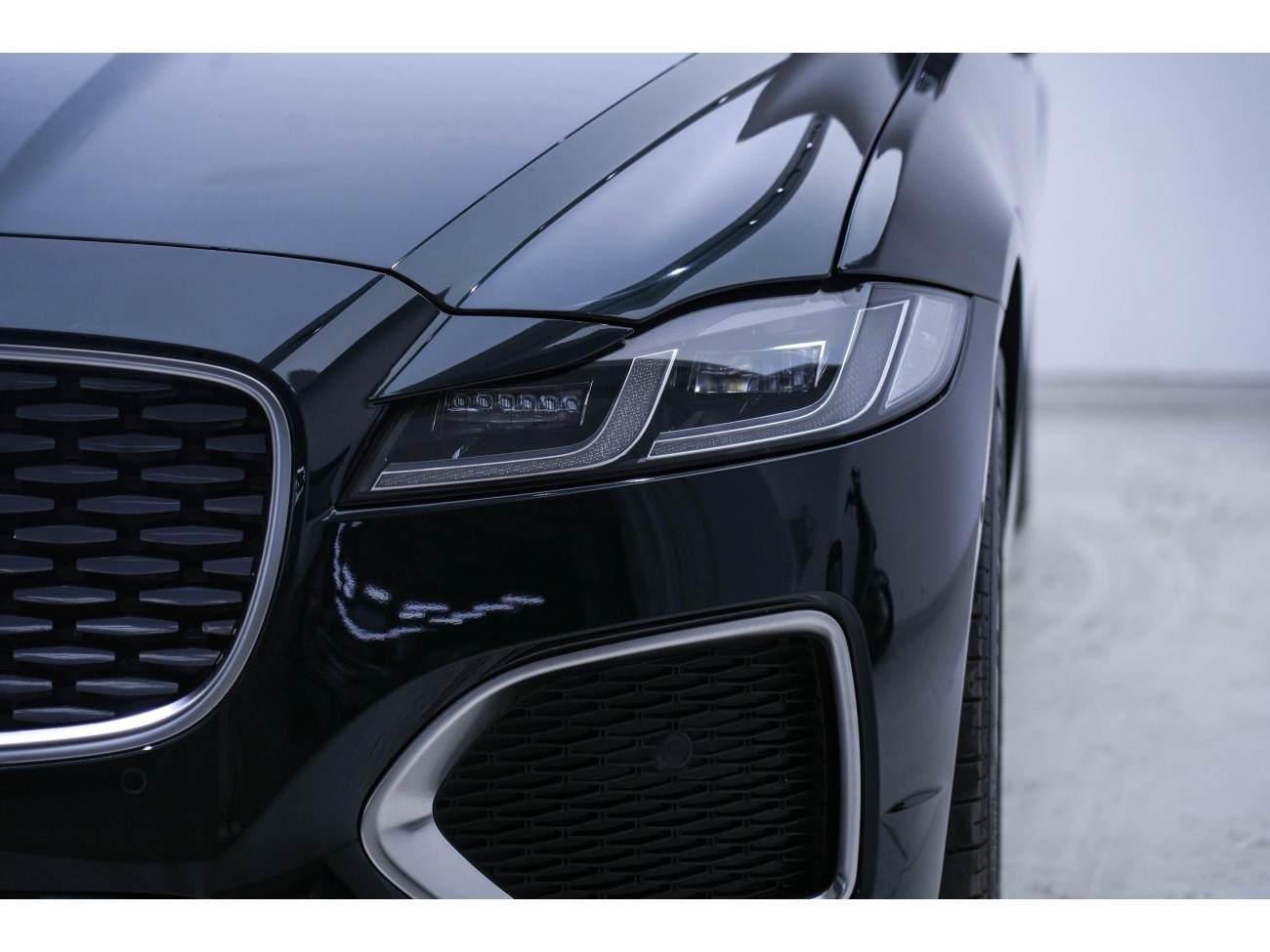Jaguar XFL 2024