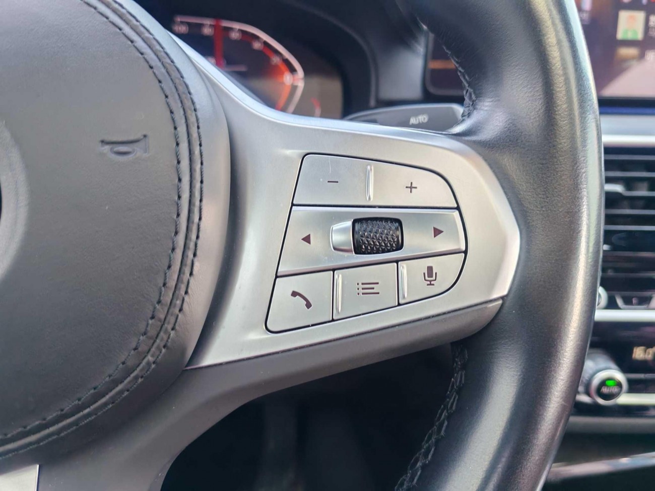 BMW 525Li 2023