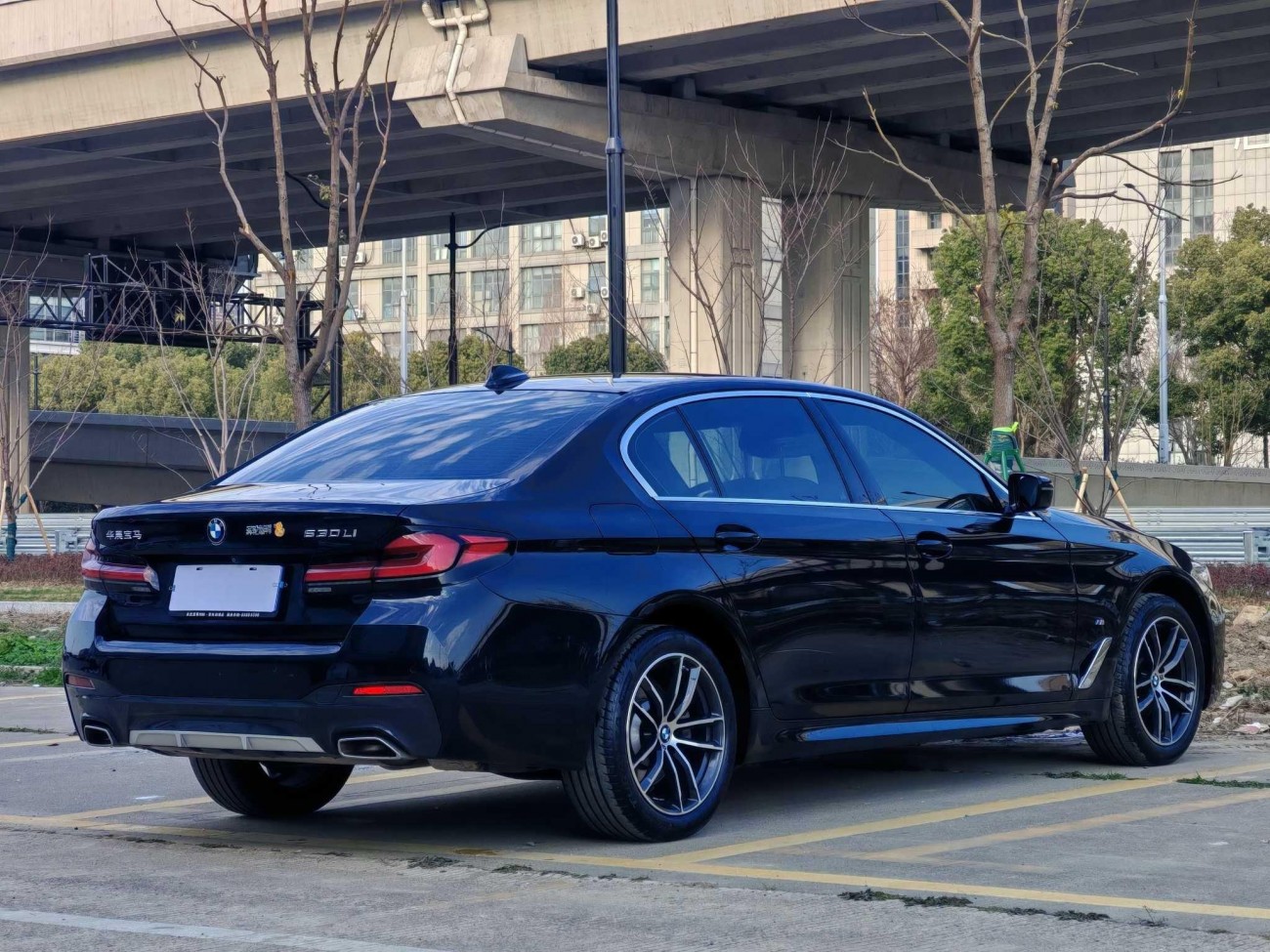 BMW 525Li 2023