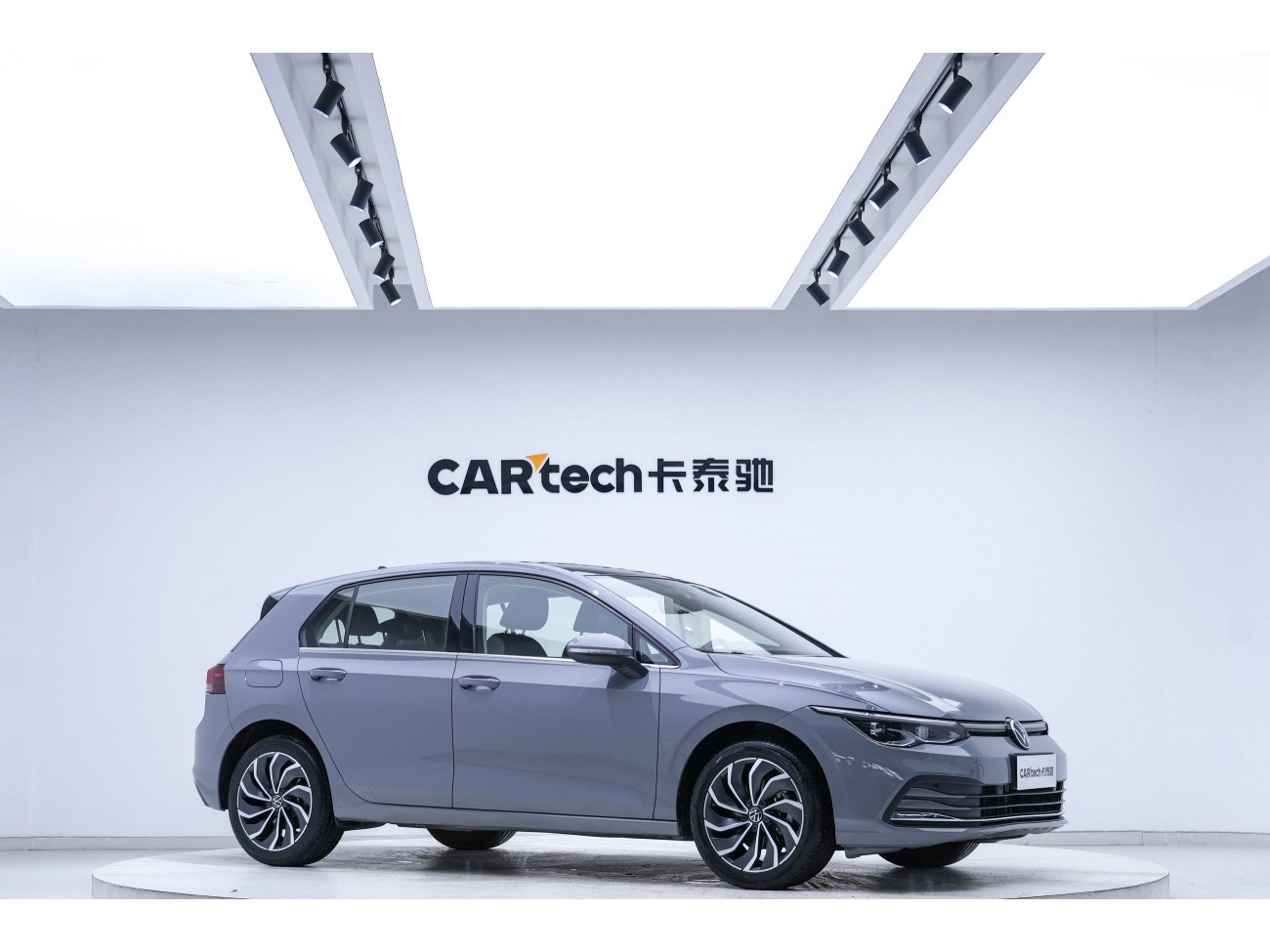 Volkswagen Golf 2025