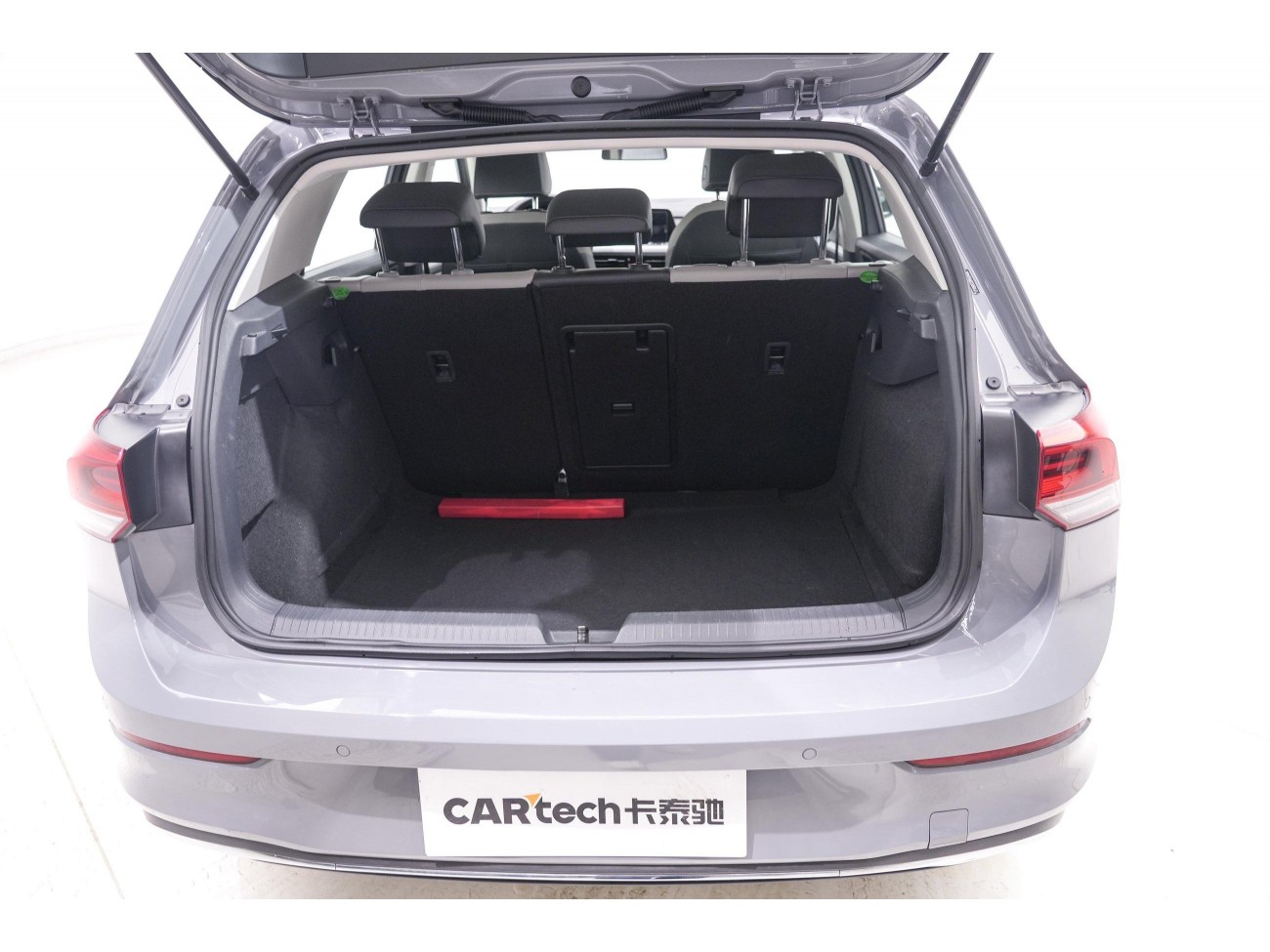 Volkswagen Golf 2025