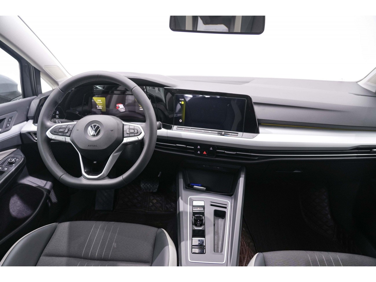 Volkswagen Golf 2025