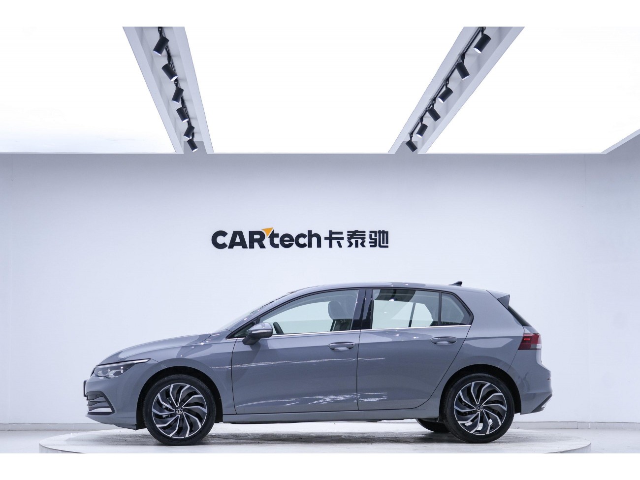 Volkswagen Golf 2025