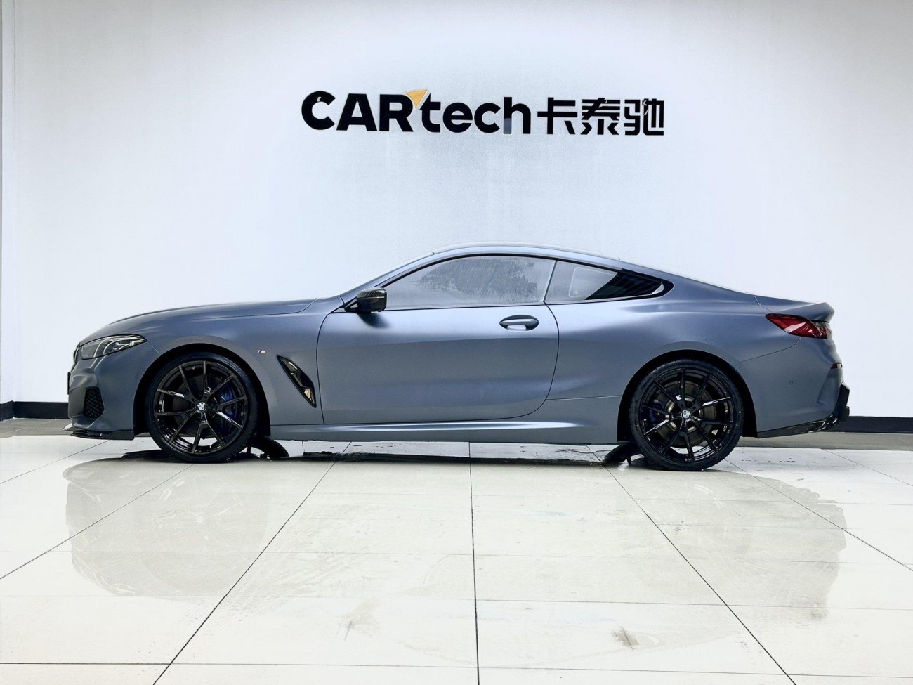BMW 8 2020
