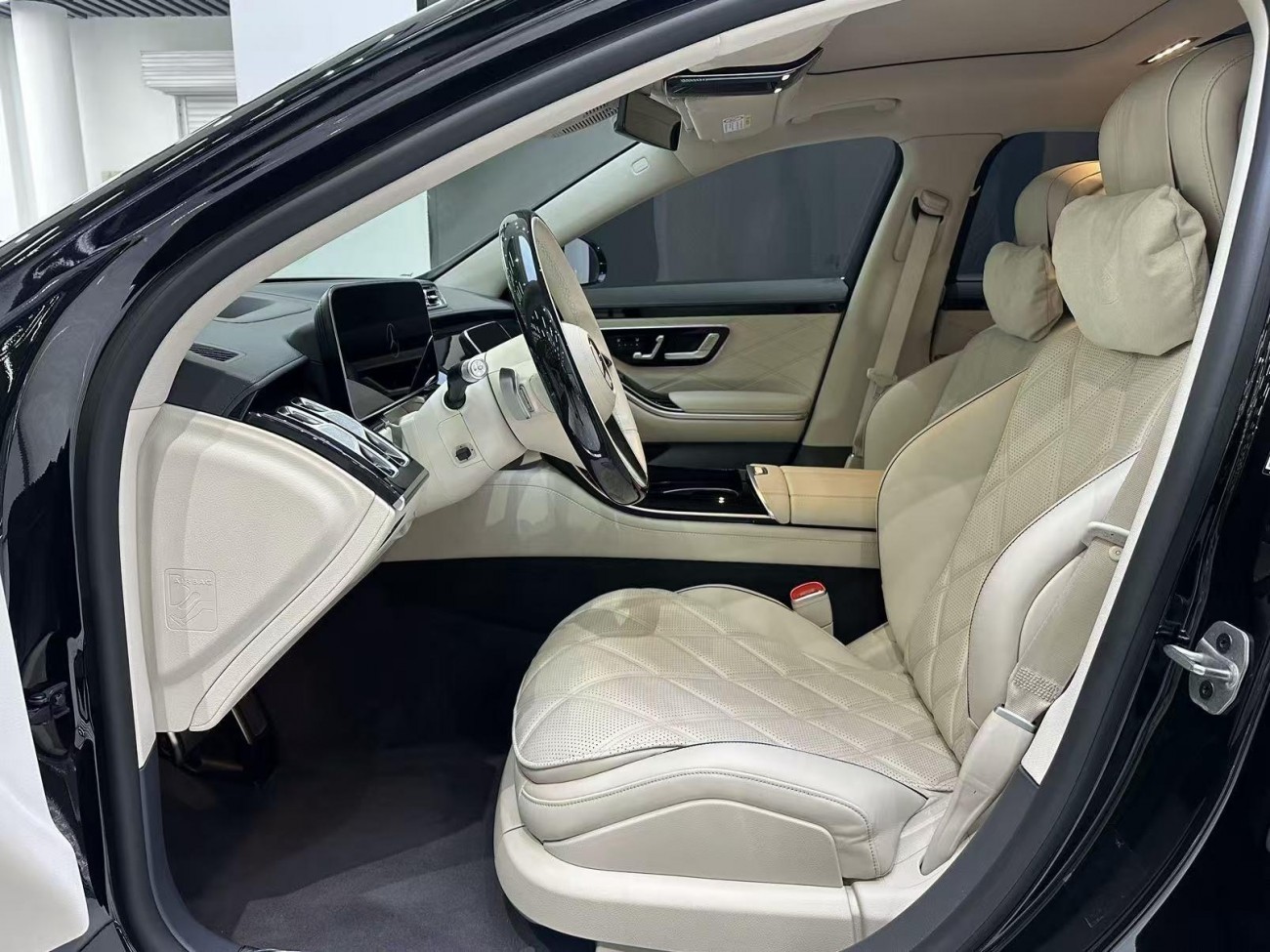 Mercedes-Benz S 480 4MATIC 2025