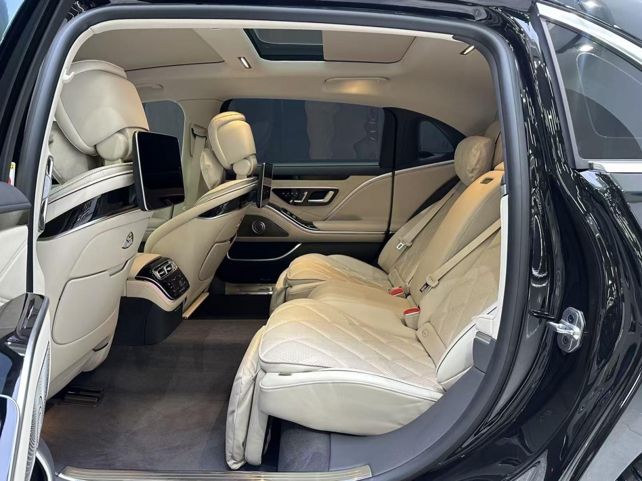 Mercedes-Benz S 480 4MATIC 2025
