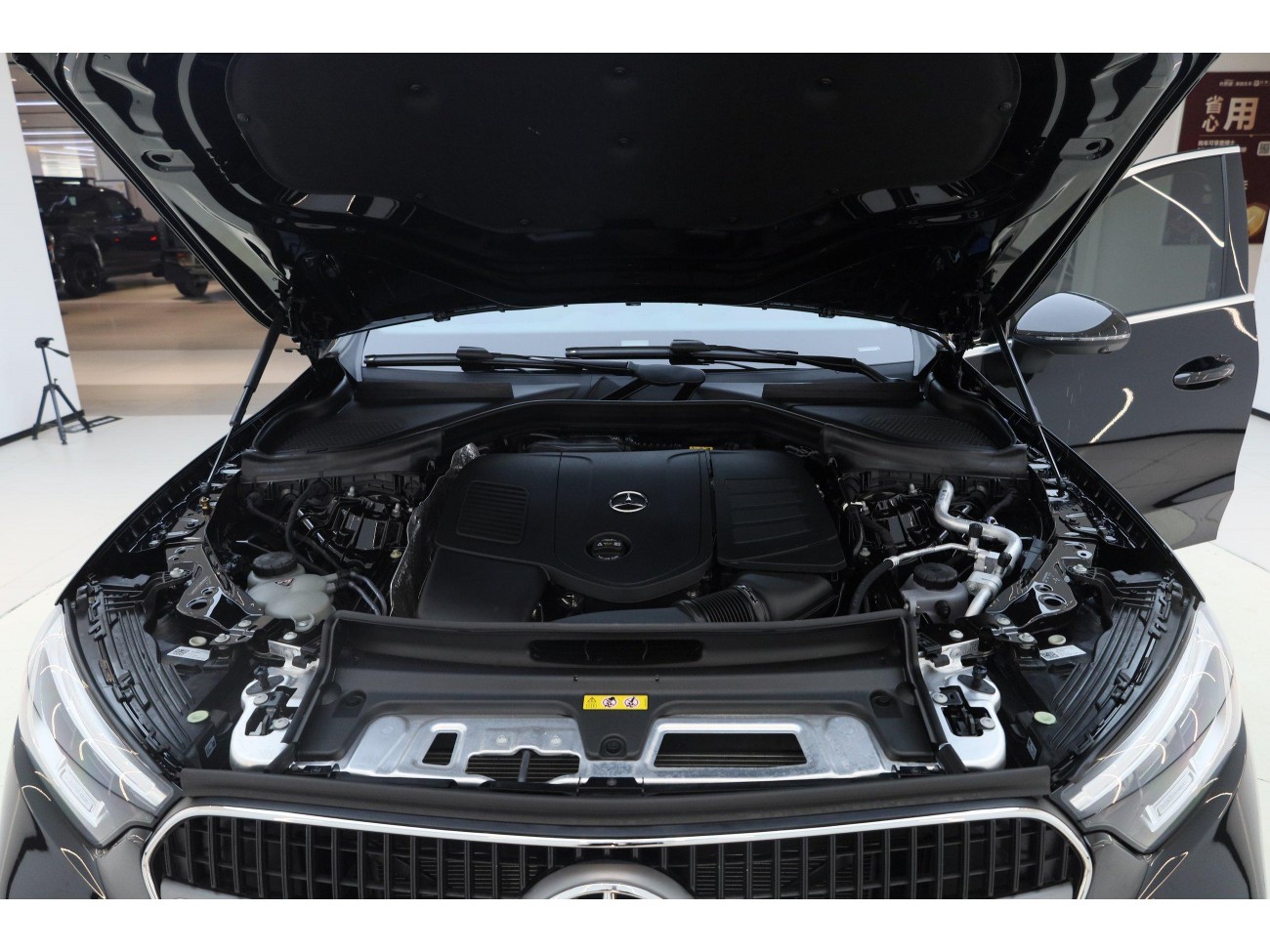 Mercedes-Benz GLC 260 L 2025