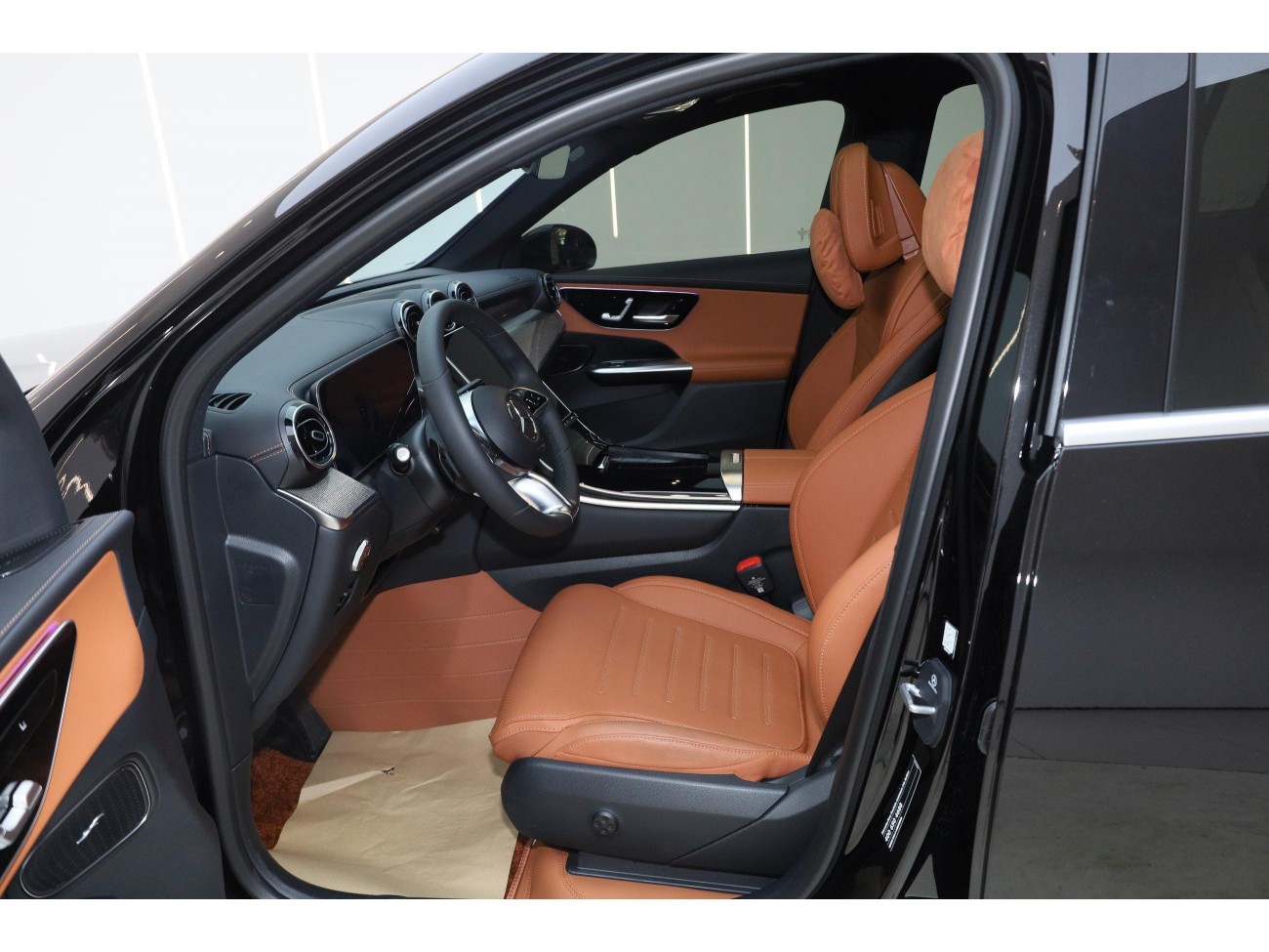 Mercedes-Benz GLC 260 L 2025