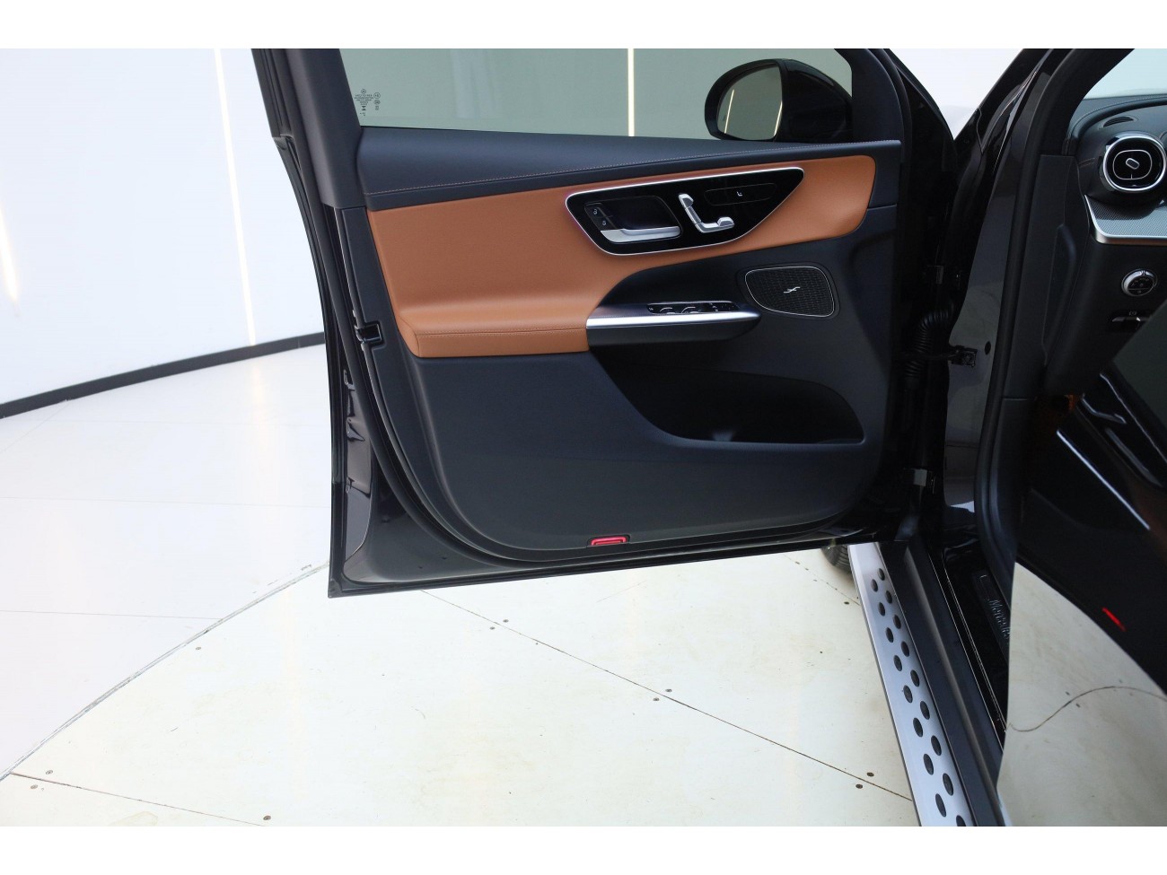 Mercedes-Benz GLC 260 L 2025