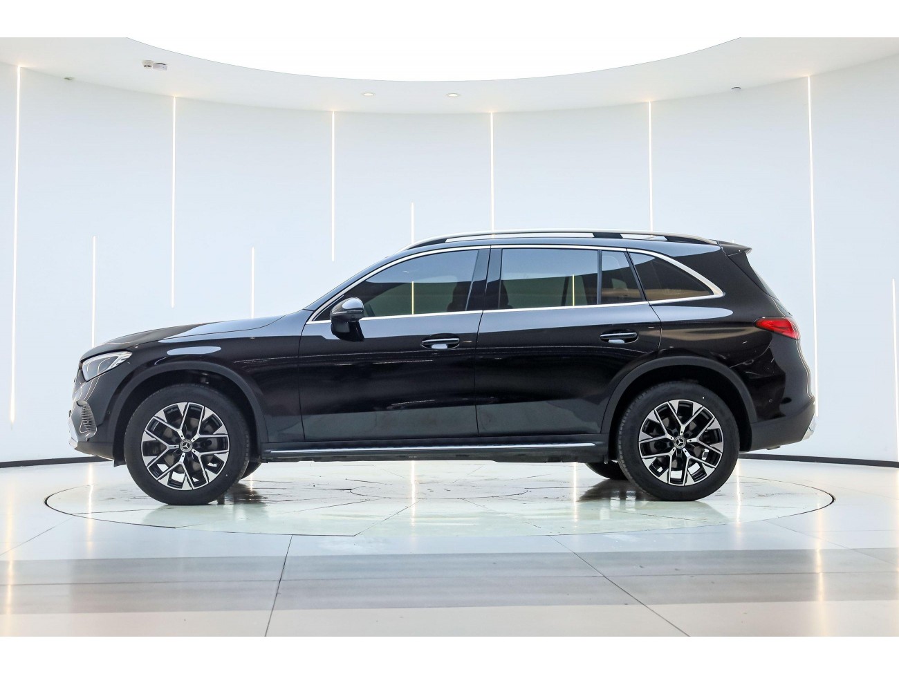 Mercedes-Benz GLC 260 L 2025
