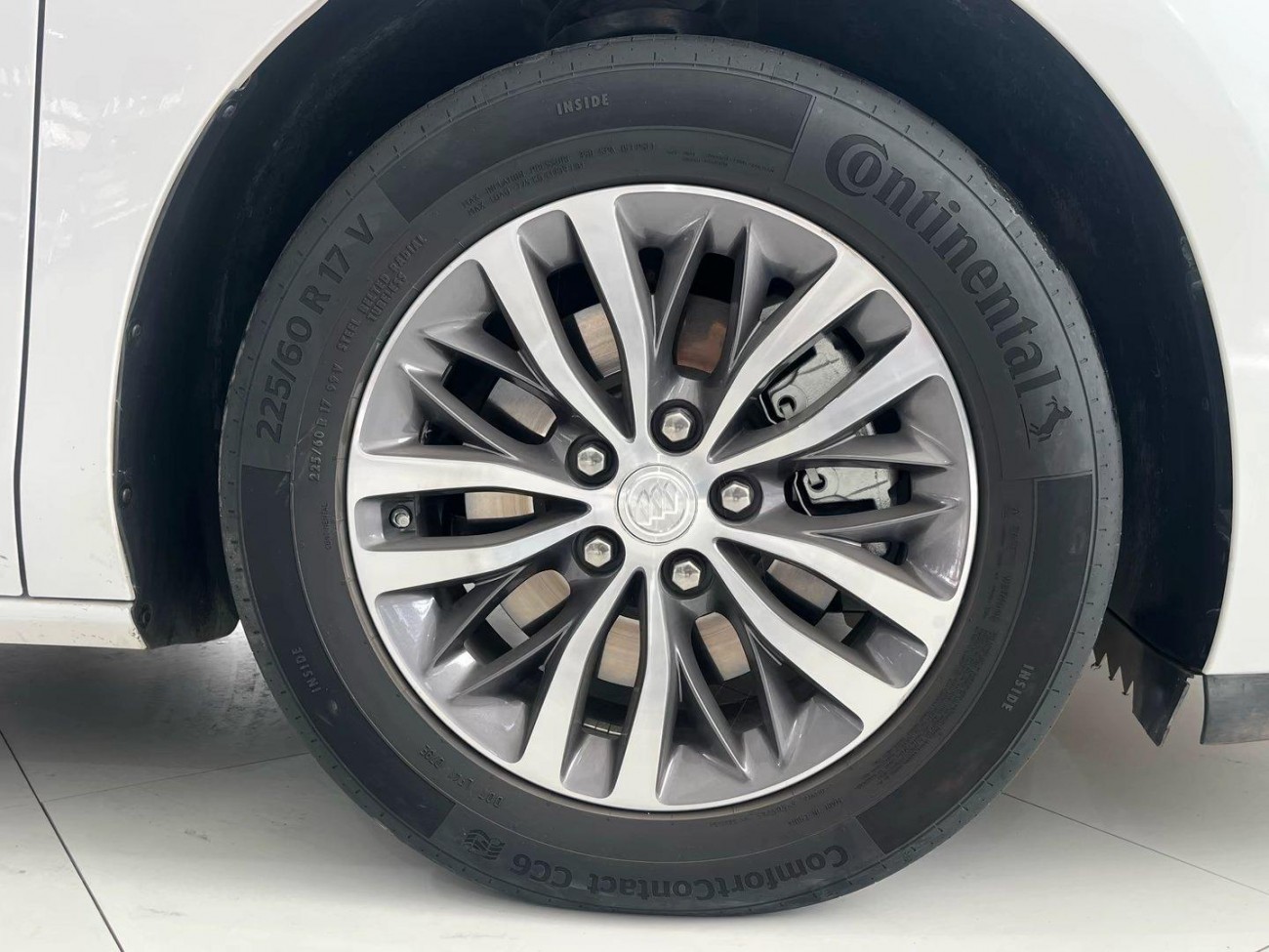 Buick GL8 2023