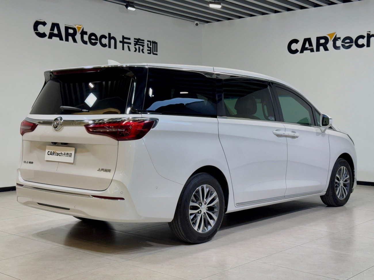 Buick GL8 2023