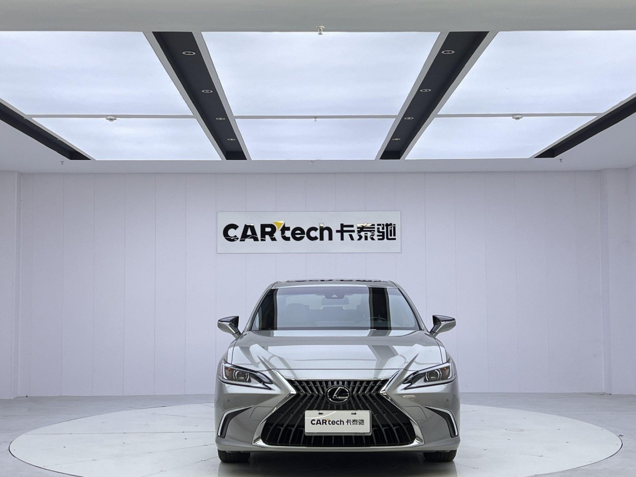 Lexus ES 200 2022
