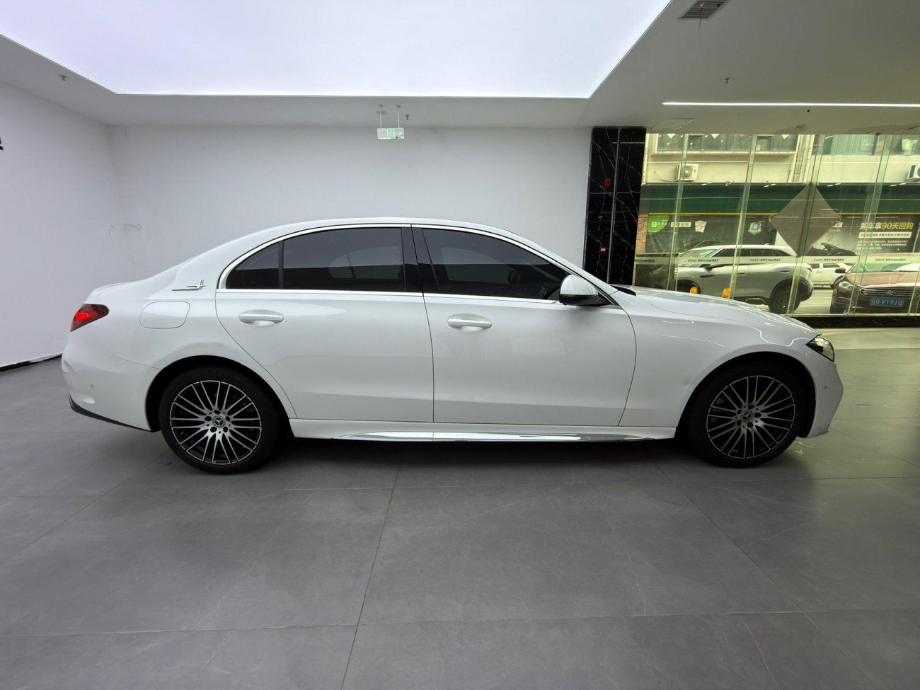Mercedes-Benz C 260 L 2024