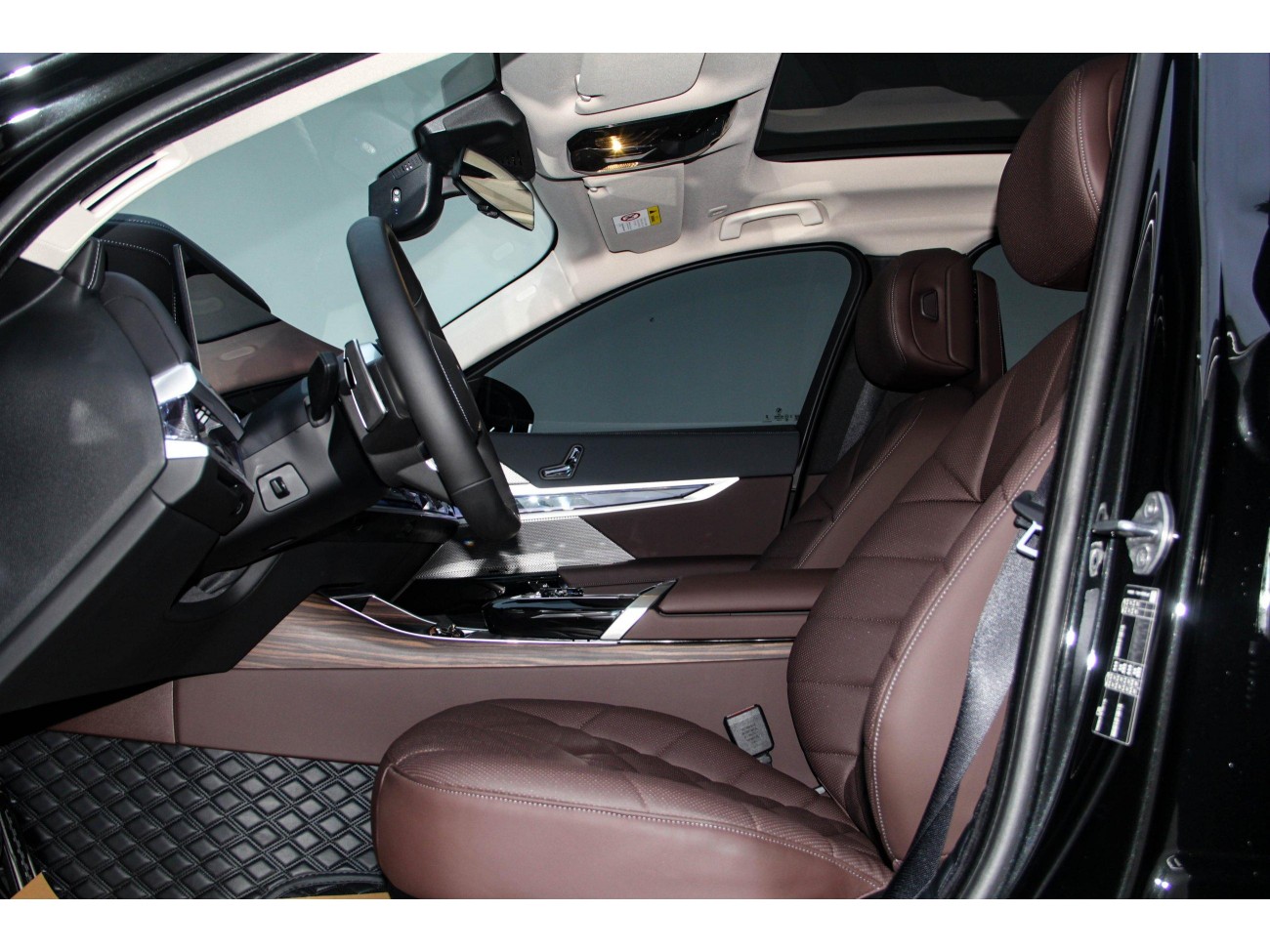 BMW 735Li 2026