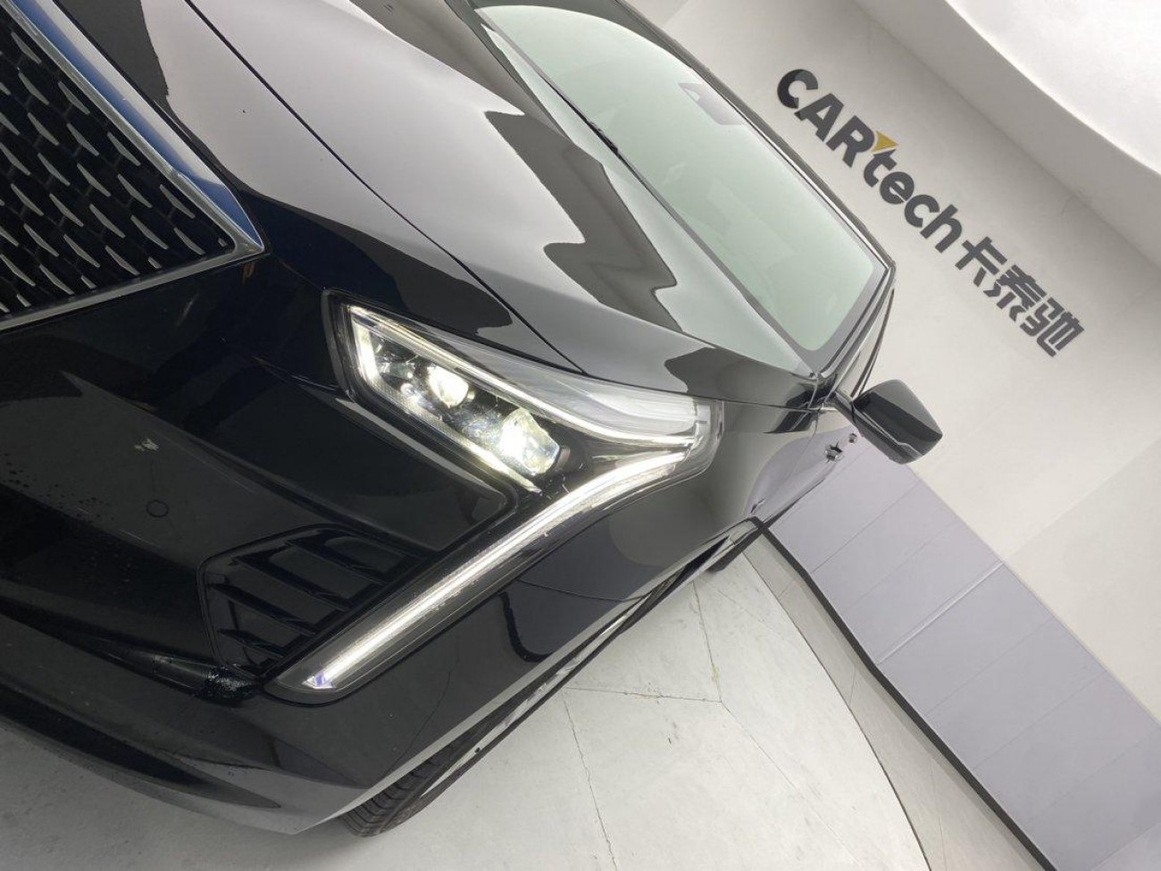 Cadillac CT6 2023