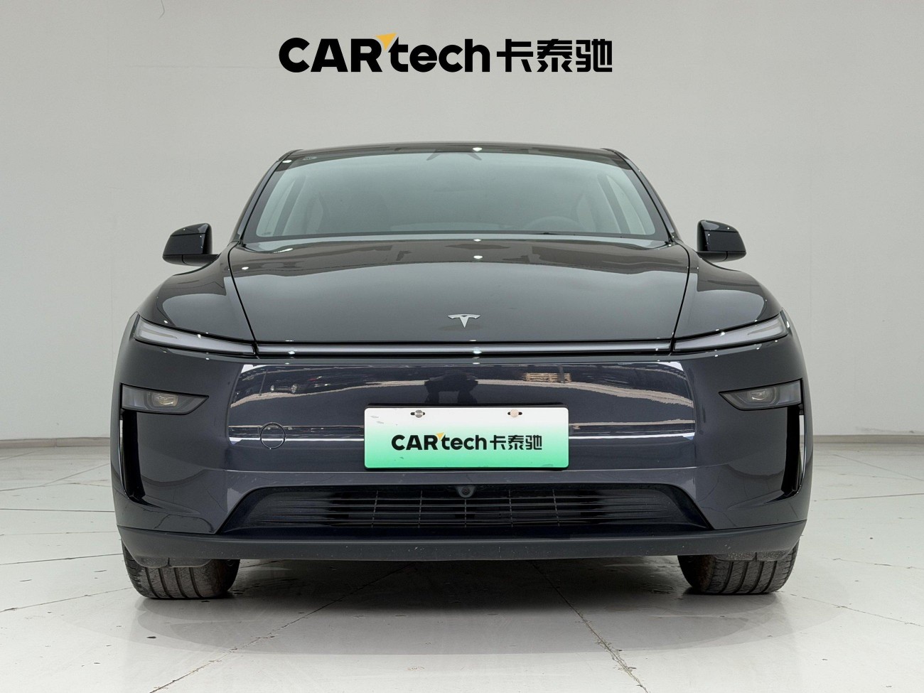 Tesla Model Y 2025