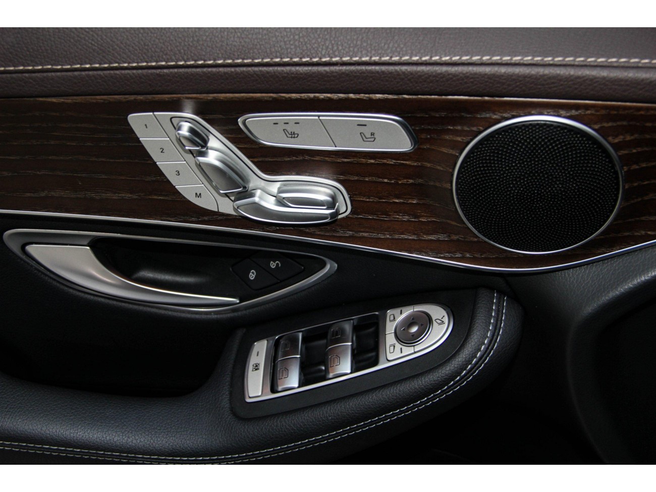 Mercedes-Benz GLC 260 L 2021