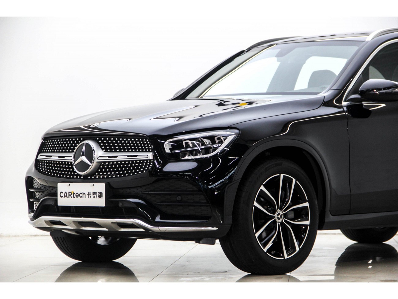 Mercedes-Benz GLC 260 L 2021