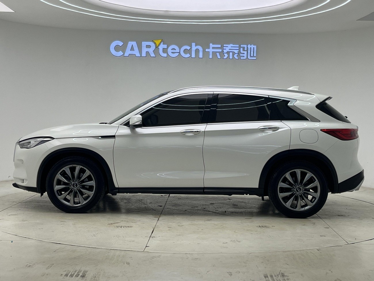 Infiniti QX50 2021