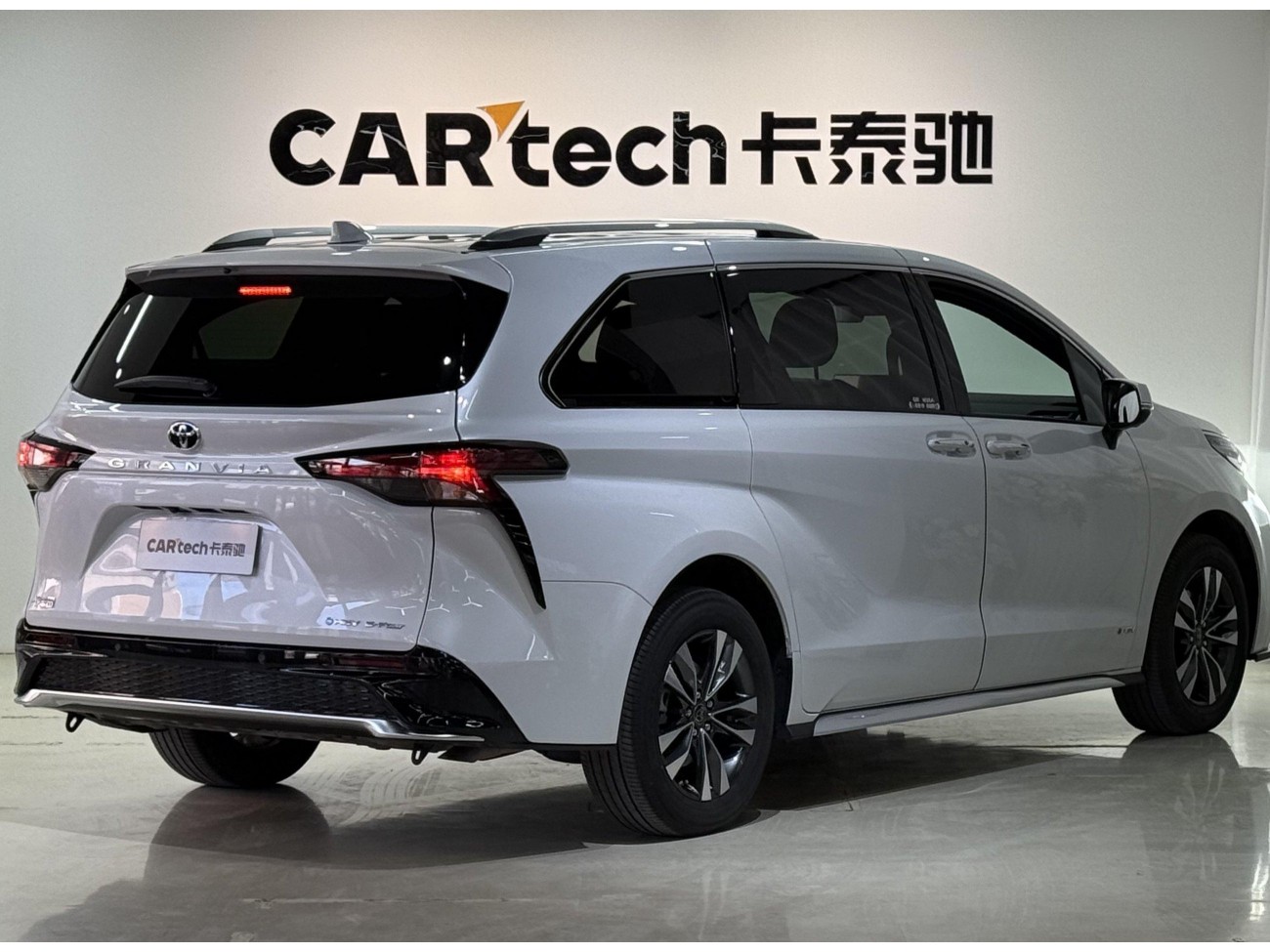Toyota Granvia 2025
