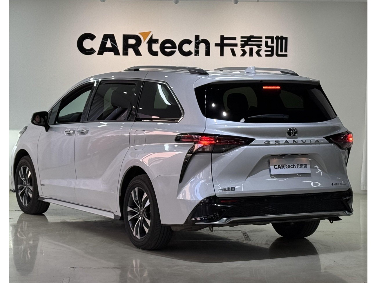 Toyota Granvia 2025