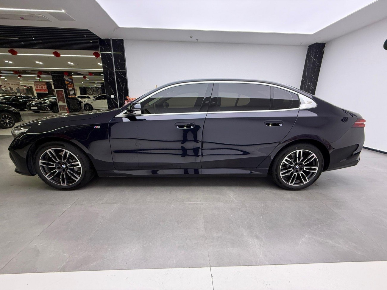 BMW 530Li 2025