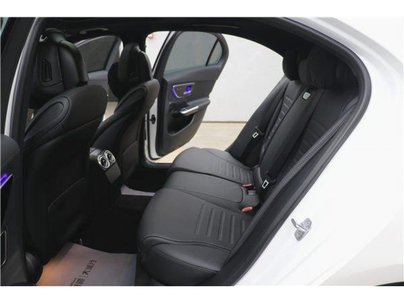 Mercedes-Benz C 260 L 2024