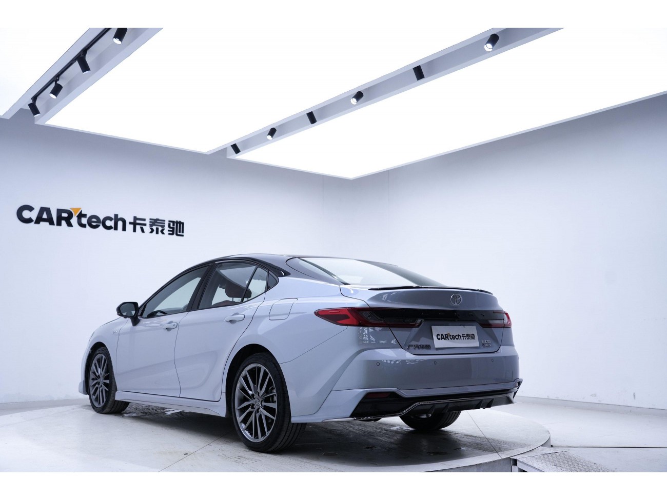 Toyota Camry 2024