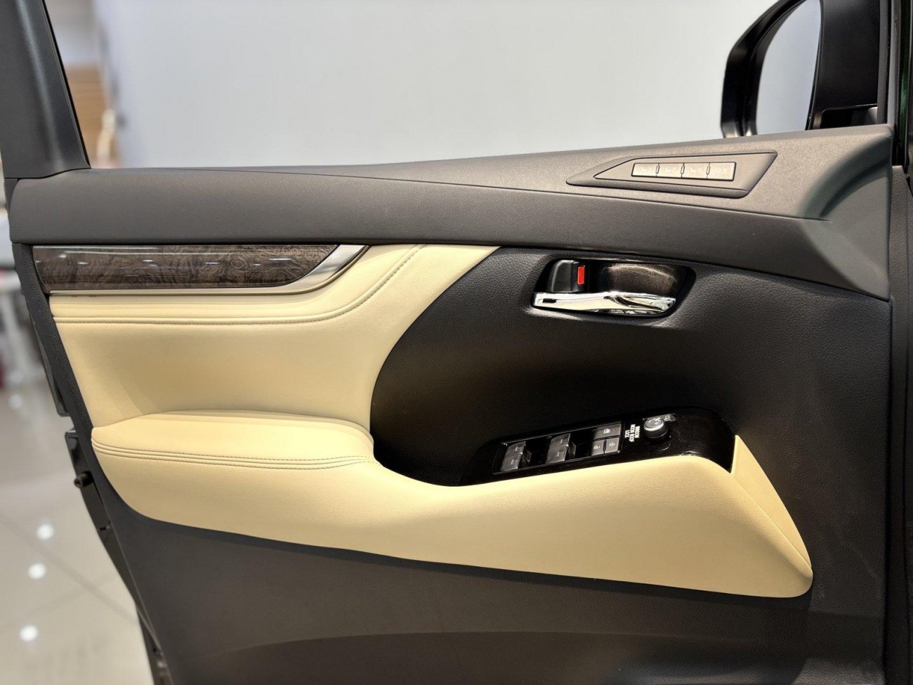 Toyota Vellfire 2021