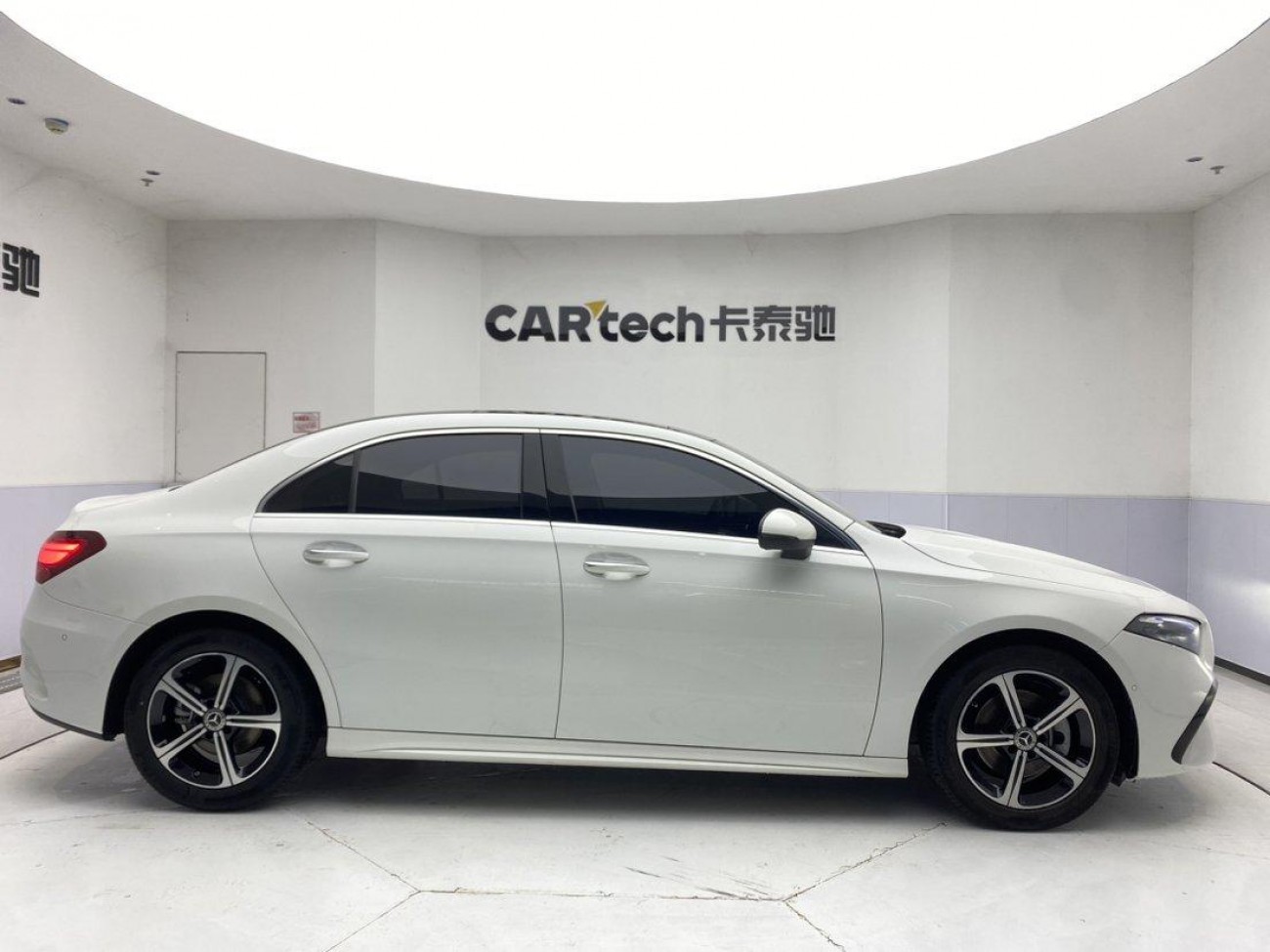 Mercedes-Benz A 200 L 2025