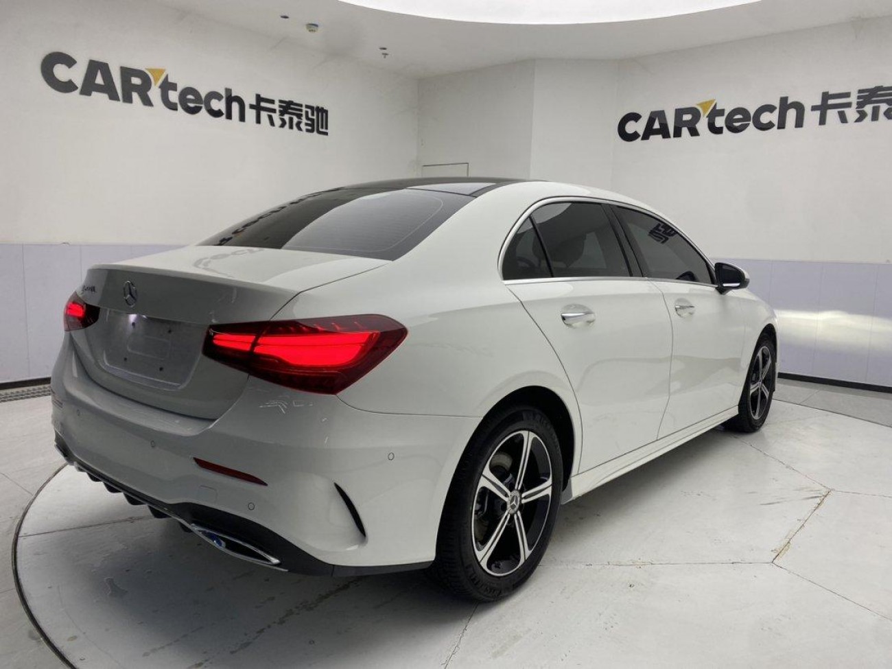 Mercedes-Benz A 200 L 2025