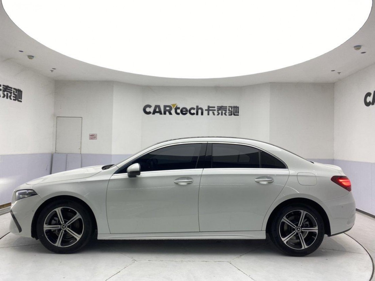 Mercedes-Benz A 200 L 2025