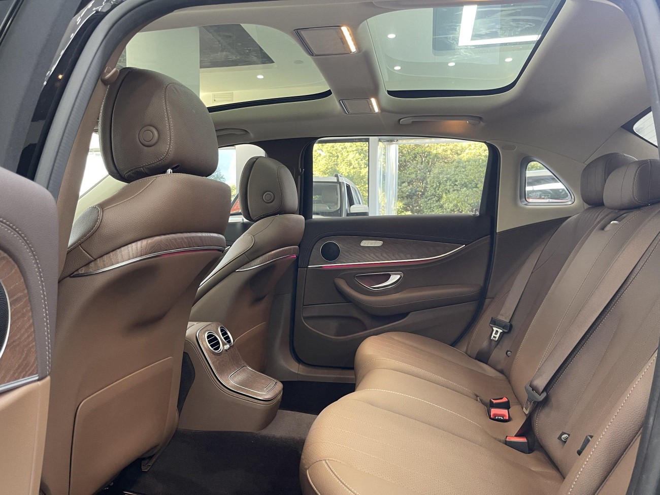 Mercedes-Benz E 300 L 2023